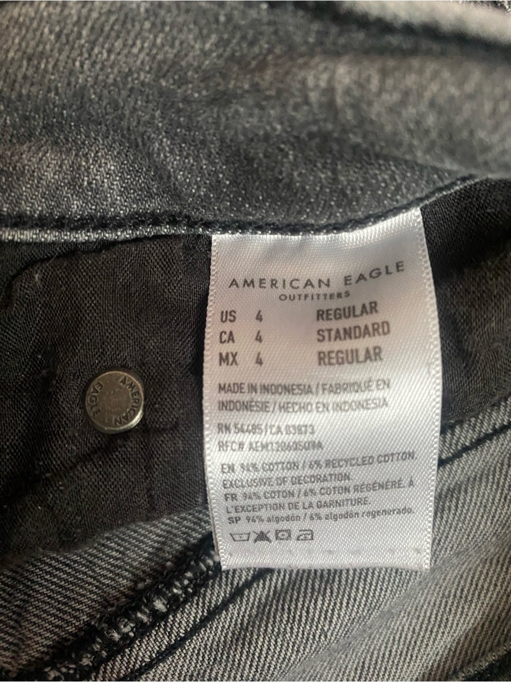 American Eagle Outfitters High Waisted Straight Leg Baggy Jean - Picture 3 of 5